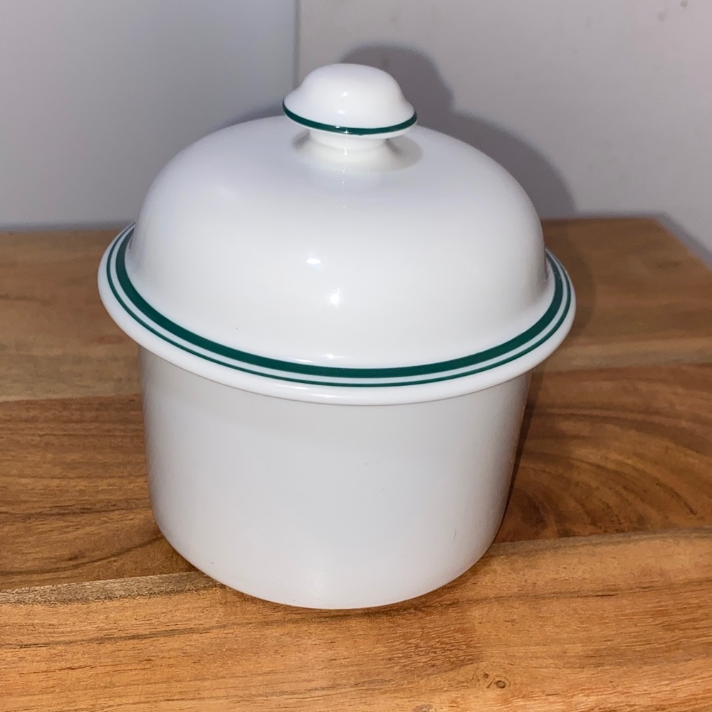 Dansk Bistro Christianshavn sugar bowl with lid